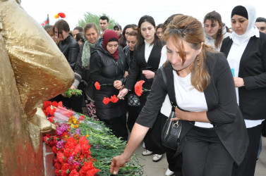 Beyləqanda 31 Mart Soyqırımı qurbanlarının xatirəsi anılıb.