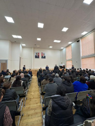 Beyləqan Rayon İcra Hakimiyyətinin başçısı Əziz Əzizov Dünyamalılarkəndində vətəndaşlarla növbəti səyyar qəbul-görüş keçirib.