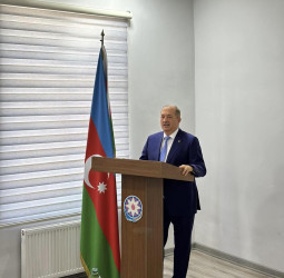 “14 iyul 1969-cu il – Müstəqil və qüdrətli Azərbaycan dövlətinin təməlinin qoyulduğu gün” adlı dəyirmi masa keçirilib.