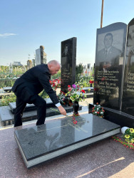 Bahar və Qəhrəmanlı qəsəbəsində şəhid məzarları və onların ailələri ziyarət olunub.