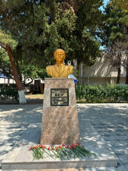 Azərbaycanın Milli Qəhrəmanı Akif Əkbərovun anım günü qeyd olunub