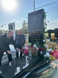 Anım Günü ərəfəsində şəhidlərin məzarları ziyarət olunub