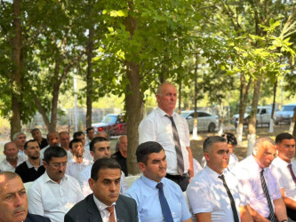 Əhmədli kəndində vətəndaşlarla səyyar qəbul keçirilib