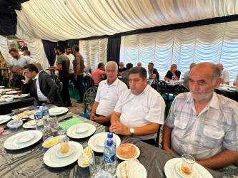 Beyləqan rayonunun Kəbirli kəndində Vətən müharibəsi şəhidi Vəlişov Zahir Arif oğlunun atası Vəlişov Arifin vəfatı ilə əlaqədar ailəsi ziyarət olunub.
