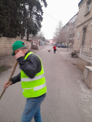 Beyləqanda abad mühit, əhalinin rahatlığının artırılması və sağlam yaşayış şəraitinin formalaşması məqsədilə abadlıq və təmizlik işləri mərhələli şəkildə davam etdirilir.