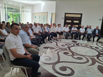 Beyləqanda “Ürək-yetim uşaqlar arzu yazan divardır” adlı şeirlər kitabının təqdimatı olub.