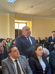 Beyləqan Rayon İcra Hakimiyyətinin başçısı Əziz Əzizov Birinci Aşıqlı kəndində vətəndaşlarla növbəti səyyar qəbul-görüş keçirib.