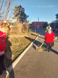 Beyləqan Rayon İcra Hakimiyyətinin təşəbbüsü ilə Beyləqan şəhərinin prospekt və küçələrində abadlıq və təmizlik işləri davam etdirilir.