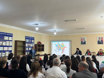 Narkotik asılılığı problemində ailələrin rolu və valideyn məsuliyyəti mövzusunda maarifləndirici tədbir keçirilib.