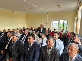 Əmirzeyidli kənd sakinləri ilə səyyar qəbul keçirilib