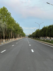 Beyləqan şəhərinin Heydər Əliyev prospektində, eləcə də digər şəhərdaxili küçə və kəndlərarası yollarda yol nişanlanma işləri aparılıb.
