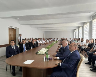 “14 iyul 1969-cu il – Müstəqil və qüdrətli Azərbaycan dövlətinin təməlinin qoyulduğu gün” adlı dəyirmi masa keçirilib.