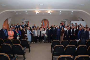 Beyləqan rayonunun ziyalılarından, filologiya üzrə fəlsəfə doktoru, publisist-tədqiqatçı Şəfəq Nasirin müəllifi olduğu “Ləklək” və “İdrak işığında” kitablarının, eləcə də “Bürhani-həqiqət” məcmuəsinin təqdimat mərasimi mayın 22-də Qərbi Azərbaycan İcmasında keçirilib.