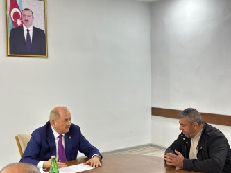 Beyləqan Rayon İcra Hakimiyyətinin başçısı Əziz Əzizov 16 aprel 2025-ci il tarixdə növbəti vətəndaş qəbulu keçirib.