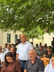 Yeni Mil qəsəbəsində vətəndaşların müraciətləri dinlənilib