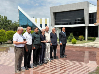 Beyləqanda Tibb İşçilərinin Peşə Bayramı münasibətilə Ulu Öndər Heydər Əliyevin abidəsi ziyarət olunub