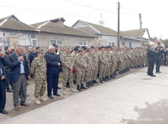 Şəhid Atakişiyev Toğrul Ramil oğlunun anım günündə "Toğrul" adına inşa edilmiş ehsan bulağının açılışı mərasimi keçirilib.