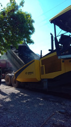 Beyləqan rayonunda yol infrastrukturunun yaxşılaşdırılması istiqamətində həyata keçirilən tədbirlər uğurla davam etdirilir.