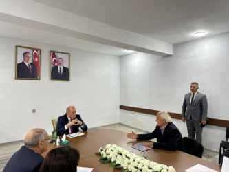 15 aprel 2026-cı il tarixdə Beyləqan Rayon İcra Hakimiyyətinin başçısı Əziz Əzizov vətəndaş qəbulu keçirib.