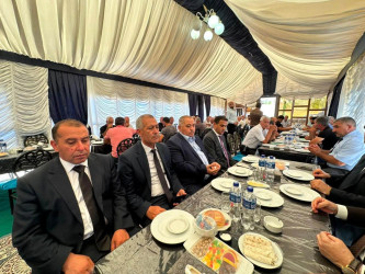 Beyləqan rayonunun Kəbirli kəndində Vətən müharibəsi şəhidi Vəlişov Zahir Arif oğlunun atası Vəlişov Arifin vəfatı ilə əlaqədar ailəsi ziyarət olunub.