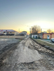 Beyləqan şəhəri şəhid Vasif Quliyev küçəsində yeni asfalt örtüyünün salınmasına başlanılıb