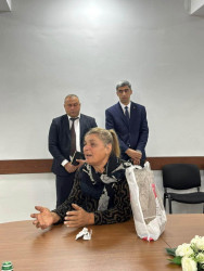 7 oktyabr 2026-cı il tarixdə Beyləqan Rayon İcra Hakimiyyətinin başçısı Əziz Əzizov Rayon İcra Hakimiyyətinin inzibati binasında növbəti vətəndaş qəbulu keçirib.