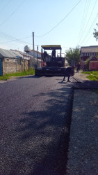Beyləqan rayonunda yol infrastrukturunun yaxşılaşdırılması istiqamətində həyata keçirilən tədbirlər uğurla davam etdirilir.