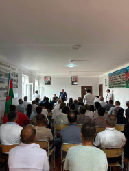 Allahyarlı kənd sakinləri ilə səyyar vətəndaş qəbulu keçirilib