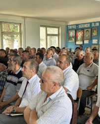 Beyləqan Rayon İcra Hakimiyyətinin başçısı Əziz Əzizov Örənqala qəsəbəsində səyyar görüş keçirib