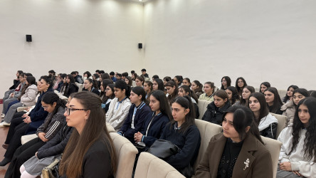 “Uşaqlara kitab verək, həyat yükü yox: erkən evliliyə birlikdə yox deyək” mövzusunda maarifləndirici tədbir keçirilib.