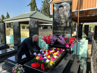 Şəhid Salahlı Elgiz Nurəddin oğlunun mövlud günü qeyd olunub.