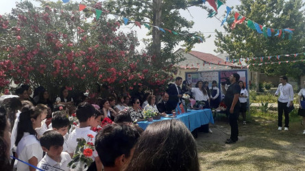 Beyləqanda “Son zəng” sədaları: Rayon İcra Hakimiyyəti başçısının təbriki məzunlara çatdırıldı!