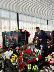 Anım Günü ərəfəsində şəhidlərin məzarları ziyarət olunub