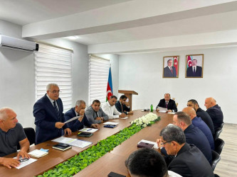 Beyləqan Rayon İcra Hakimiyyətində aqrar sahənin inkişafına dair Dövlət Proqramının icrası müzakirə olunub