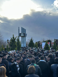 Beyləqan rayonunda  20 Yanvar faciəsinin 35-ci ildönümü ilə əlaqədar Şəhidlər abidəsi ziyarət edilib.