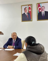 Beyləqan Rayon İcra Hakimiyyətinin başçısı Əziz Əzizov 16 aprel 2025-ci il tarixdə növbəti vətəndaş qəbulu keçirib.