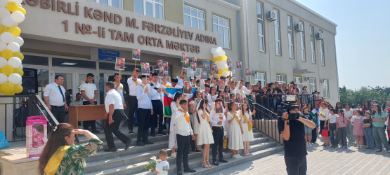 Beyləqanda “Son zəng” sədaları: Rayon İcra Hakimiyyəti başçısının təbriki məzunlara çatdırıldı!