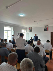 Allahyarlı kənd sakinləri ilə səyyar vətəndaş qəbulu keçirilib