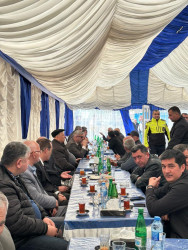 Beyləqan Rayon İcra Hakimiyyətinin başçısı Əziz Əzizov Vətən müharibəsi iştirakçısının yas mərasimində iştirak edib.