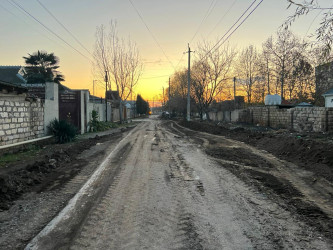 Beyləqan şəhəri şəhid Vasif Quliyev küçəsində yeni asfalt örtüyünün salınmasına başlanılıb