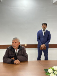 Aprelin 30-da Beyləqan Rayon İcra Hakimiyyətinin başçısı Əziz Əzizov Rayon İcra Hakimiyyətində növbəti vətəndaş qəbulu keçirib.