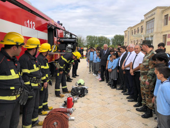 "Fövqəladə halların nəticələrinin aradan qaldırılması zamanı qəza-xilasetmə və digər təxirəsalınmaz işlərin həyata keçirilməsi" mövzusunda praktiki (əməli) məşğələ keçirilib.