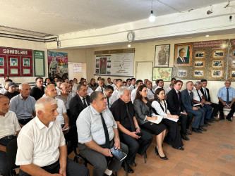 Beyləqan Rayon İcra Hakimiyyətinin başçısı Əziz Əzizov Tatalılar kəndində vətəndaşları qəbul edib.