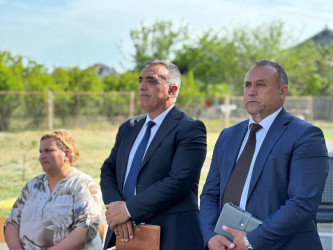 Beyləqan Rayon İcra Hakimiyyətinin başçısı Əziz Əzizov rayonun Gödəklər kəndində növbəti səyyar vətəndaş qəbulu keçirib.