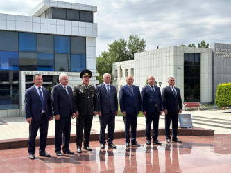 Beyləqanda Tibb İşçilərinin Peşə Bayramı münasibətilə Ulu Öndər Heydər Əliyevin abidəsi ziyarət olunub