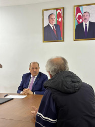 Aprelin 30-da Beyləqan Rayon İcra Hakimiyyətinin başçısı Əziz Əzizov Rayon İcra Hakimiyyətində növbəti vətəndaş qəbulu keçirib.