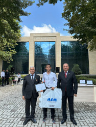Beyləqanda ali təhsil müəssisələrinə qəbul imtahanında yüksək bal toplayan məzunlarla görüş keçirilib.