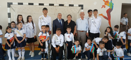 Beyləqanda “Son zəng” sədaları: Rayon İcra Hakimiyyəti başçısının təbriki məzunlara çatdırıldı!