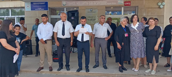 Beyləqanda “Son zəng” sədaları: Rayon İcra Hakimiyyəti başçısının təbriki məzunlara çatdırıldı!