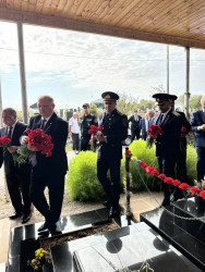 27 Sentyabr – Anım Günü ilə əlaqədar Beyləqan rayonunda Vətən müharibəsi şəhidlərinin əziz xatirəsi ehtiramla yad edilib.